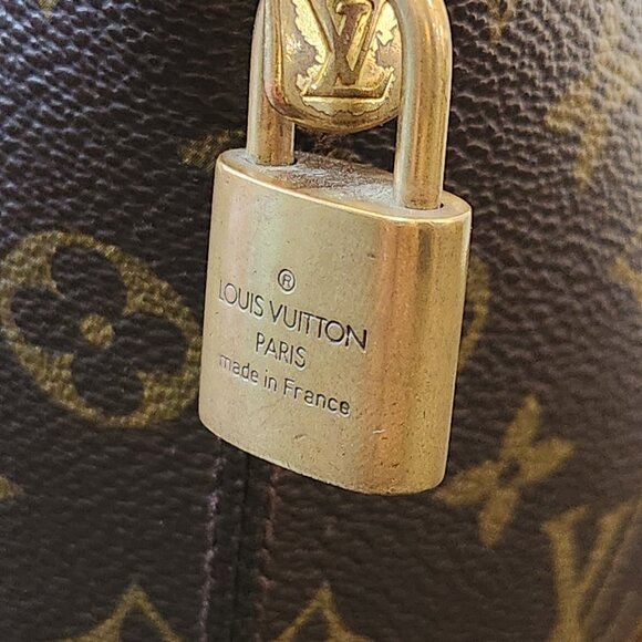 Louis Vuitton Monogram Ellipse MM - Picture 8 of 15